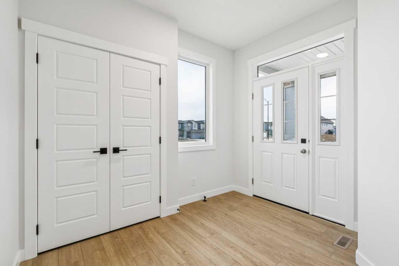 286 Dawson Wharf Rise — photo 3