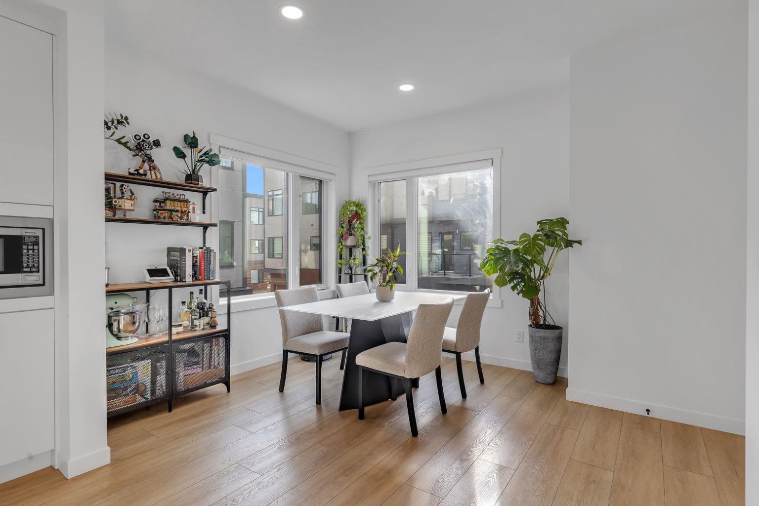 213 Greenbriar Common — photo 3
