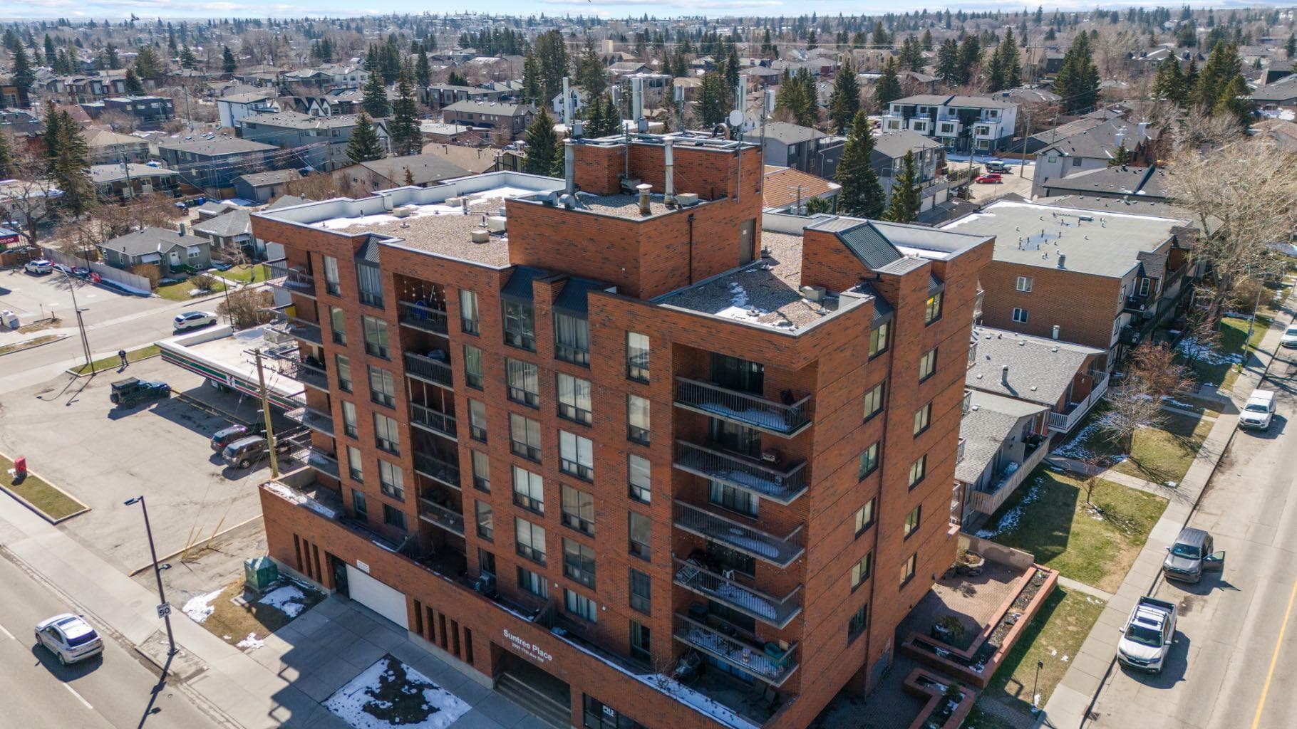 203, 2909 17 Avenue SW — photo 1