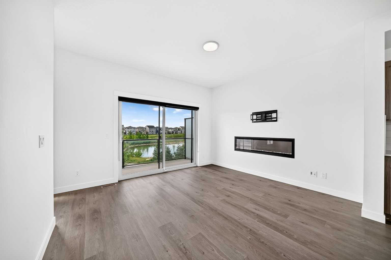 3101, 55 Lucas Way NW — photo 3
