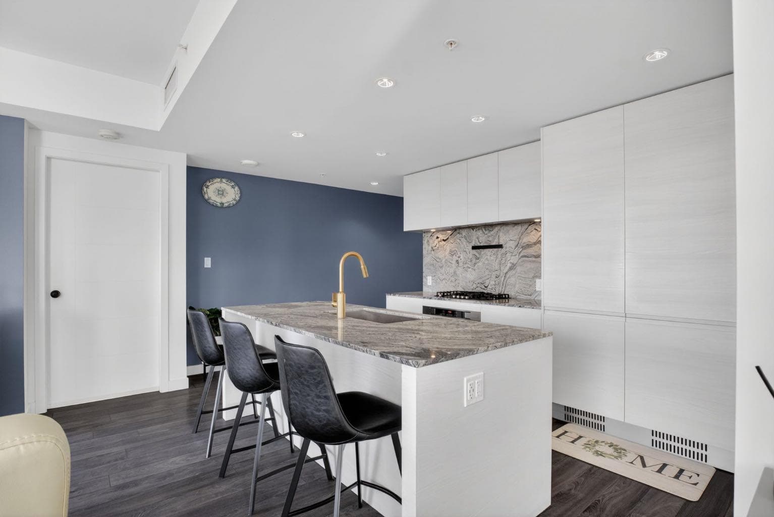 1907, 310 12 Avenue SW — photo 4