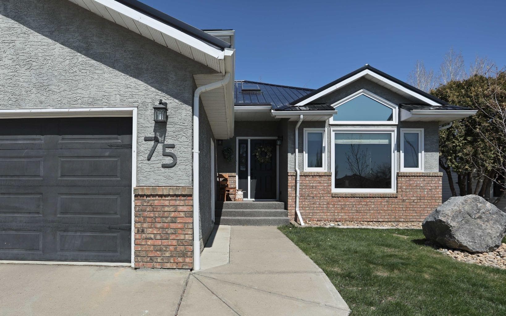 75 Parkland Close E — photo 4