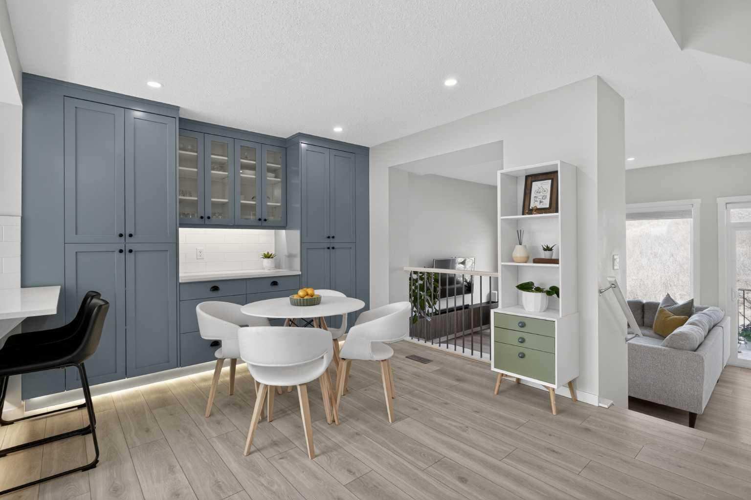 228 Cranbrook Square SE — photo 3
