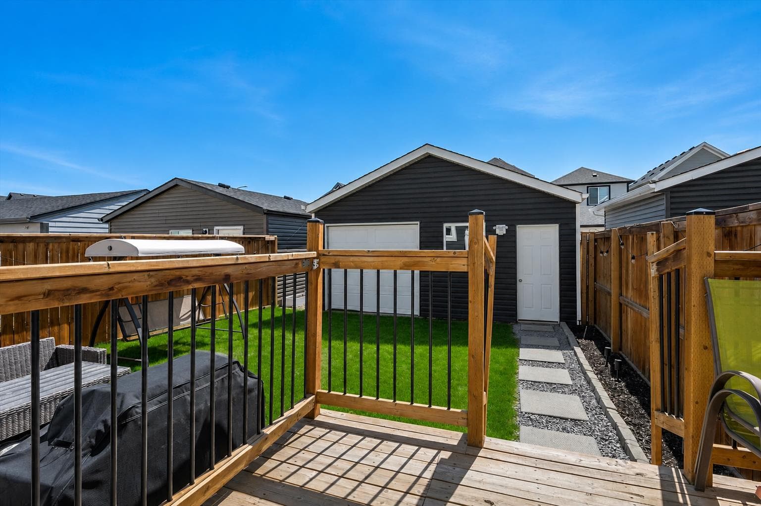 589 Masters Road SE — photo 3