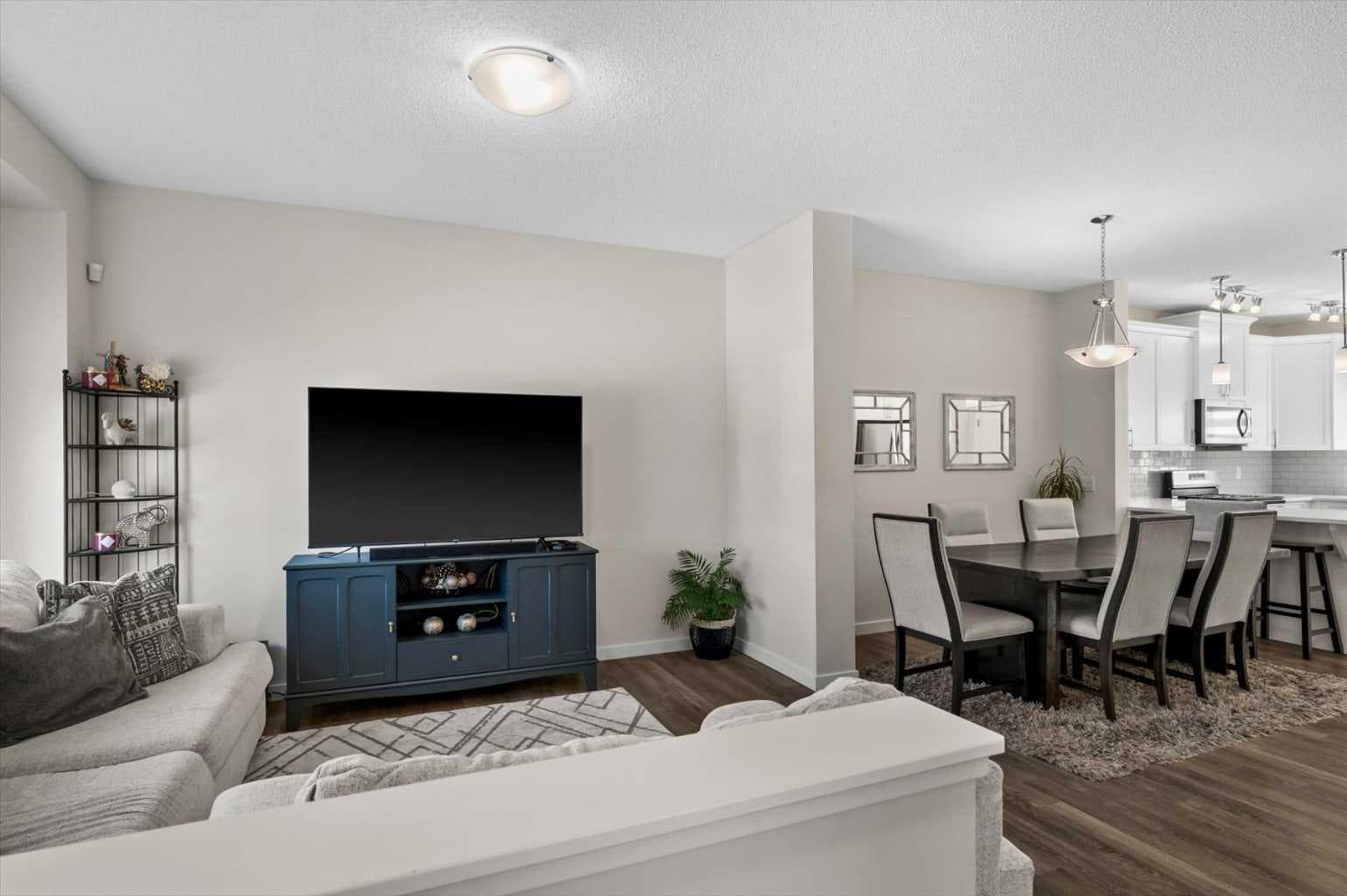 589 Masters Road SE — photo 5