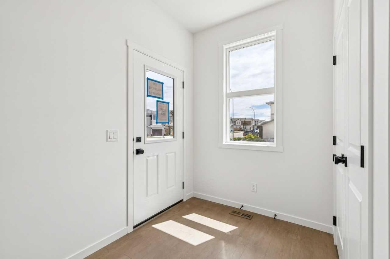 199 Walgrove Manor SE — photo 3
