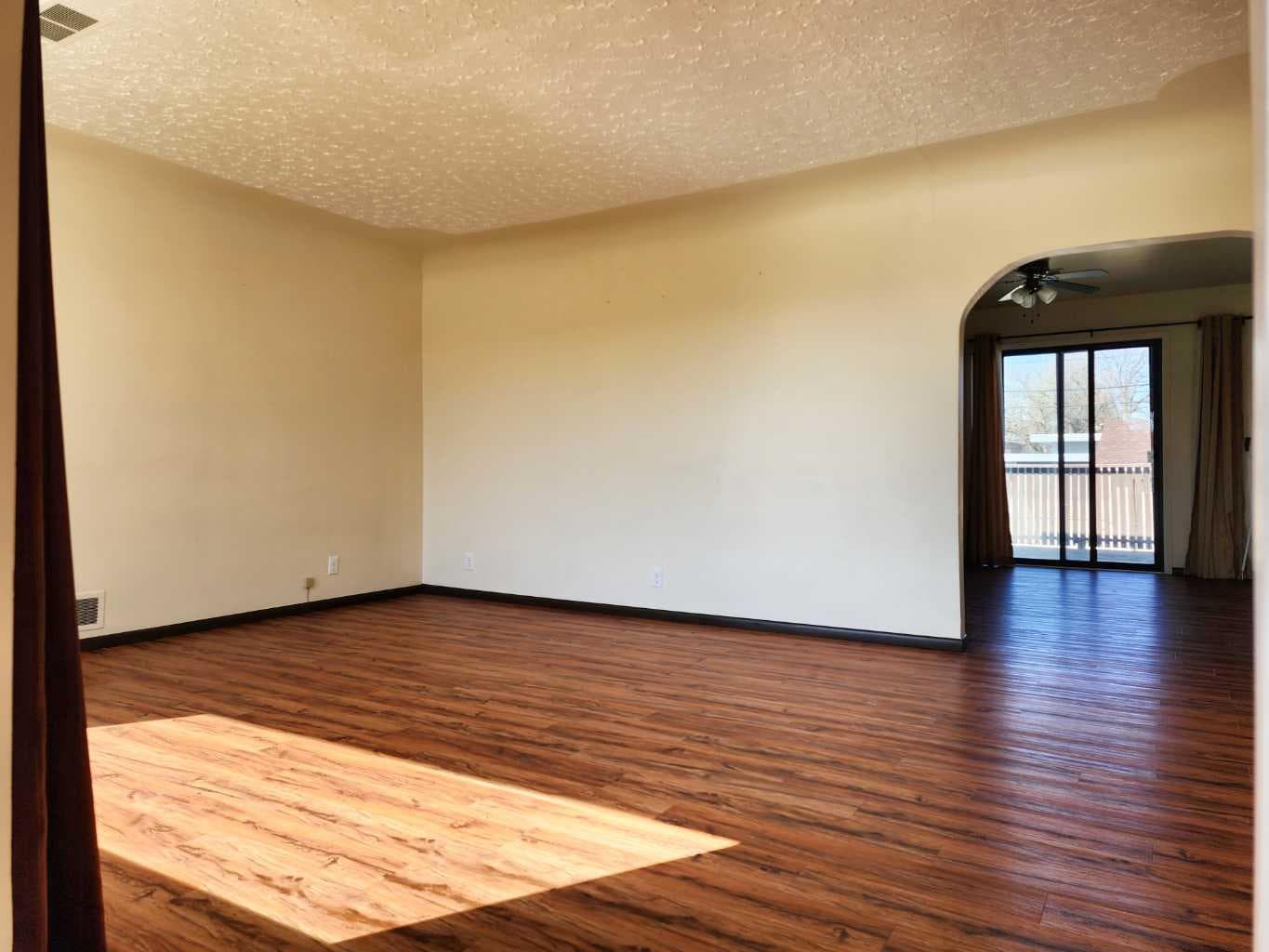 422 21 Street S — photo 3