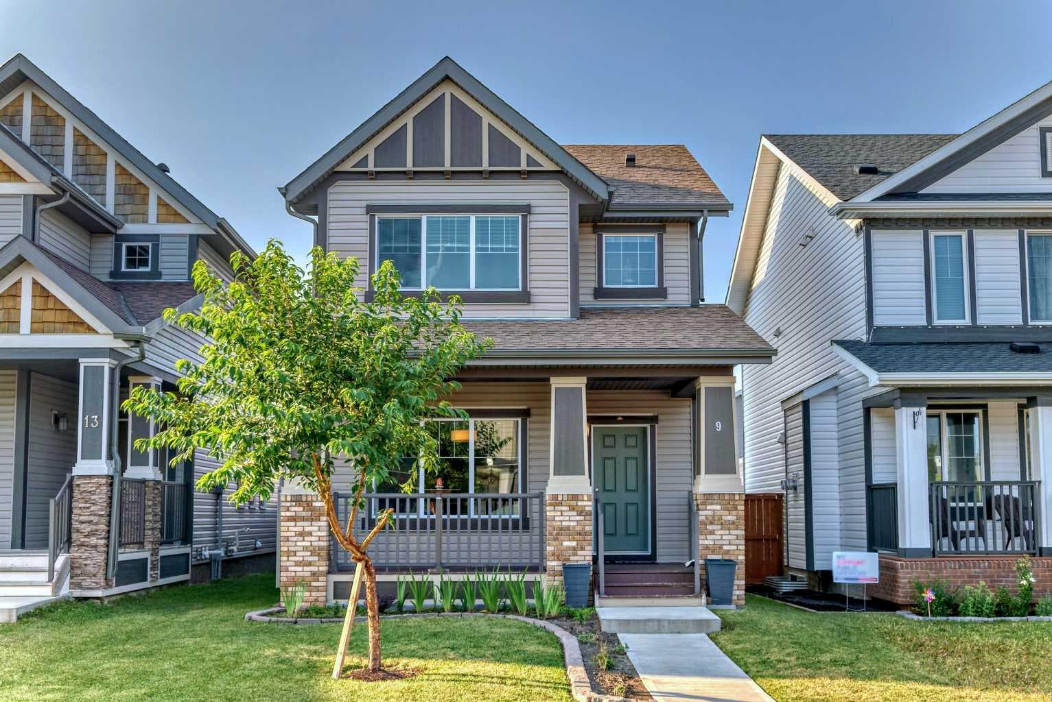 9 Copperpond Avenue SE — photo 1