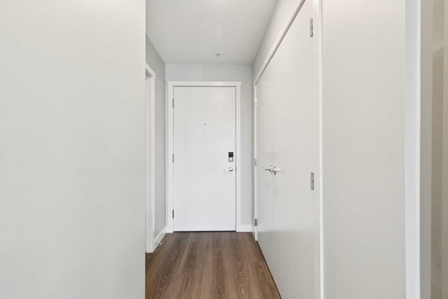 201, 301 10 Street NW — photo 4