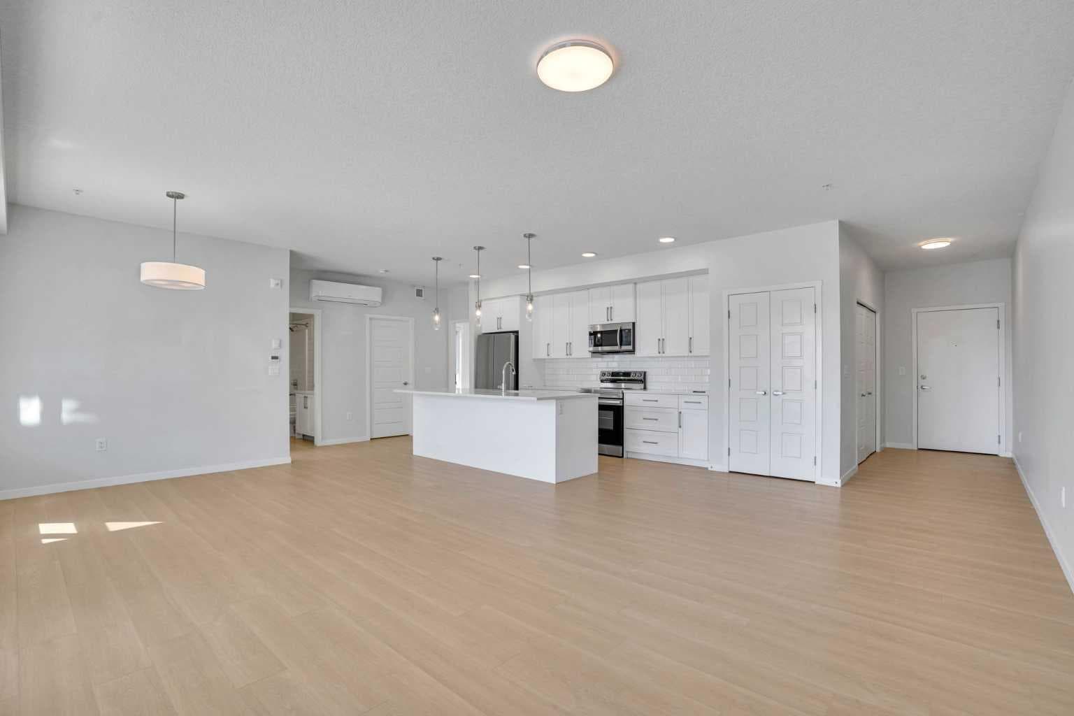 1102, 33 Carringham Gate NW — photo 5