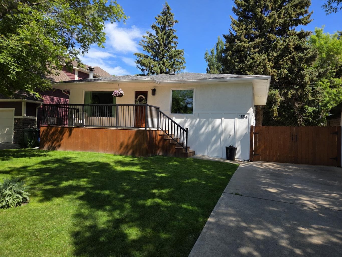 1804 22 Avenue — photo 2