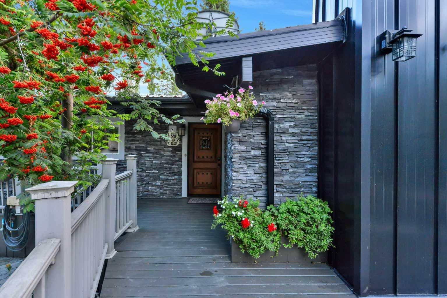 9 Cronquist Close — photo 3