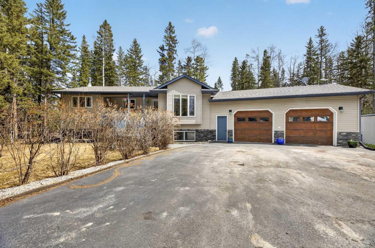 239, 5241 Township Road 325 A — photo 1