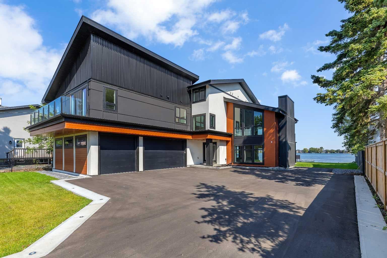 476 WEST CHESTERMERE Drive — photo 1