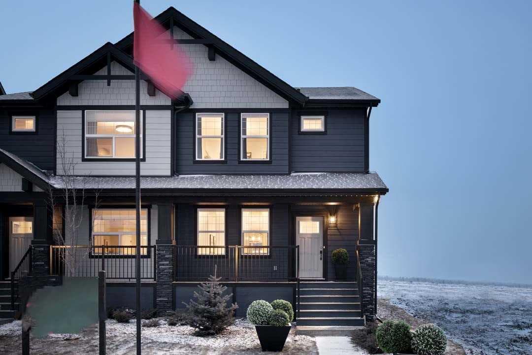 5044 154 Avenue SW — photo 1