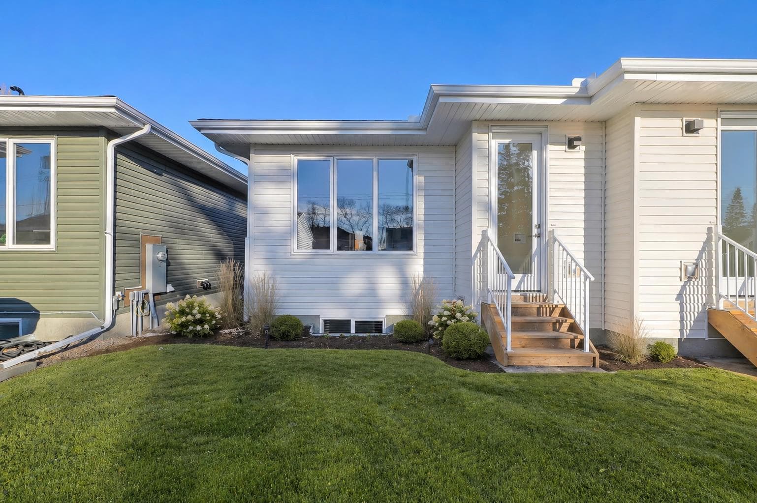 117 5 Avenue SE — photo 2