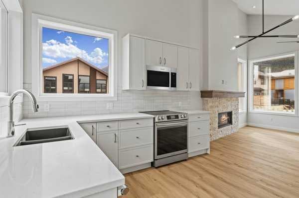 203J, 209 Stewart Creek Rise — photo 2