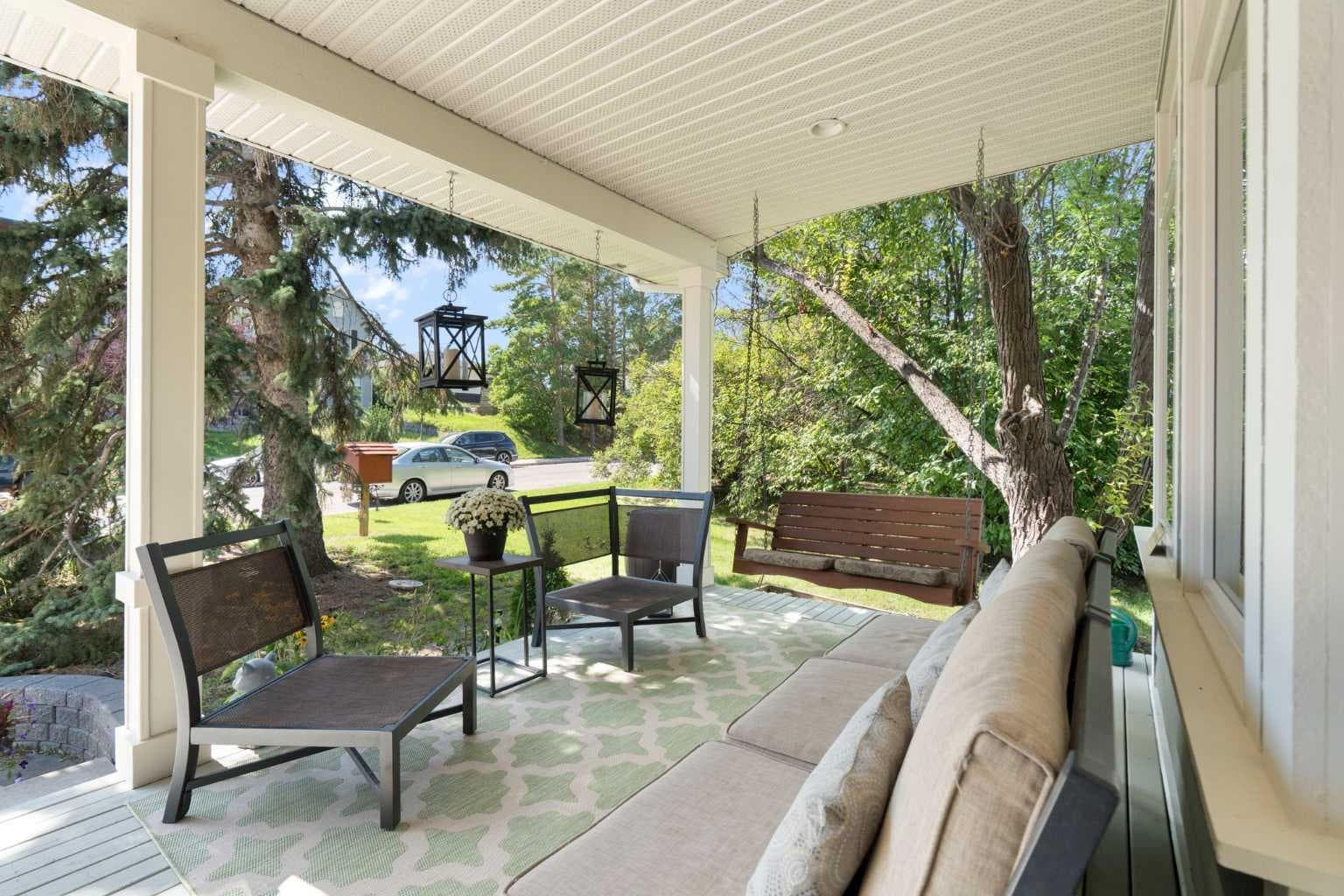 1308 21 Avenue NW — photo 3