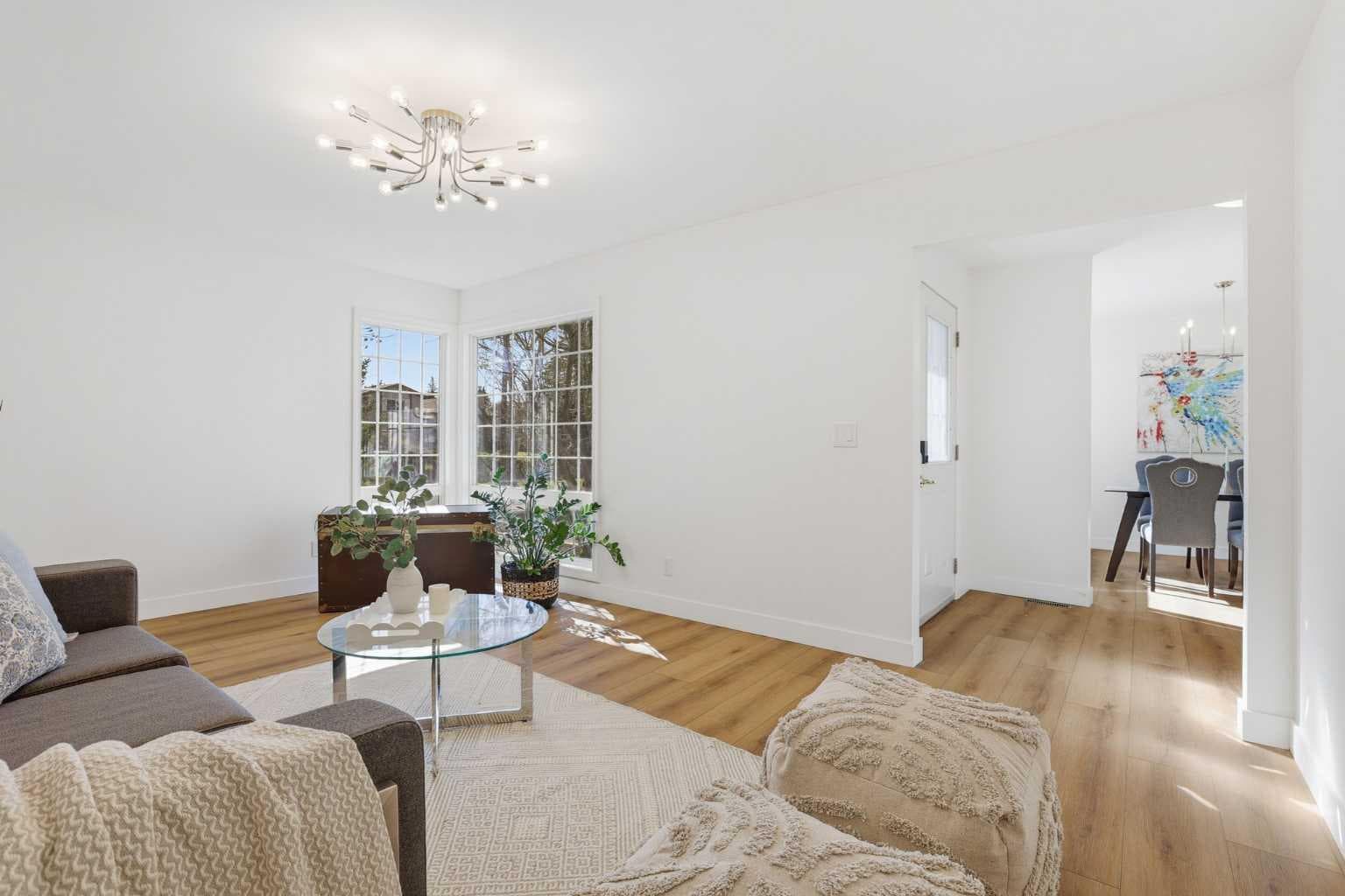431 Queen Charlotte Drive SE — photo 5