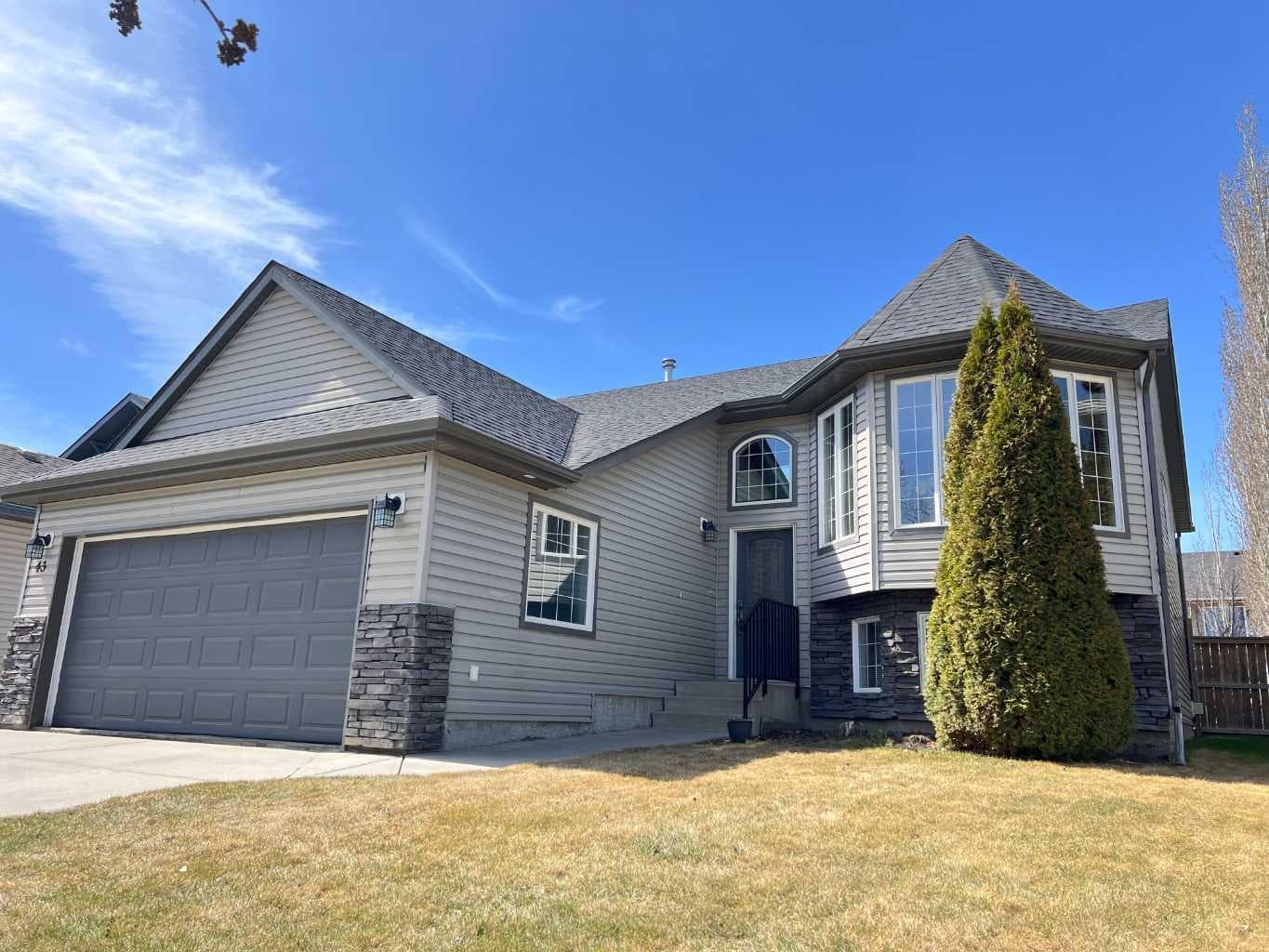 43 Webster Drive — photo 1