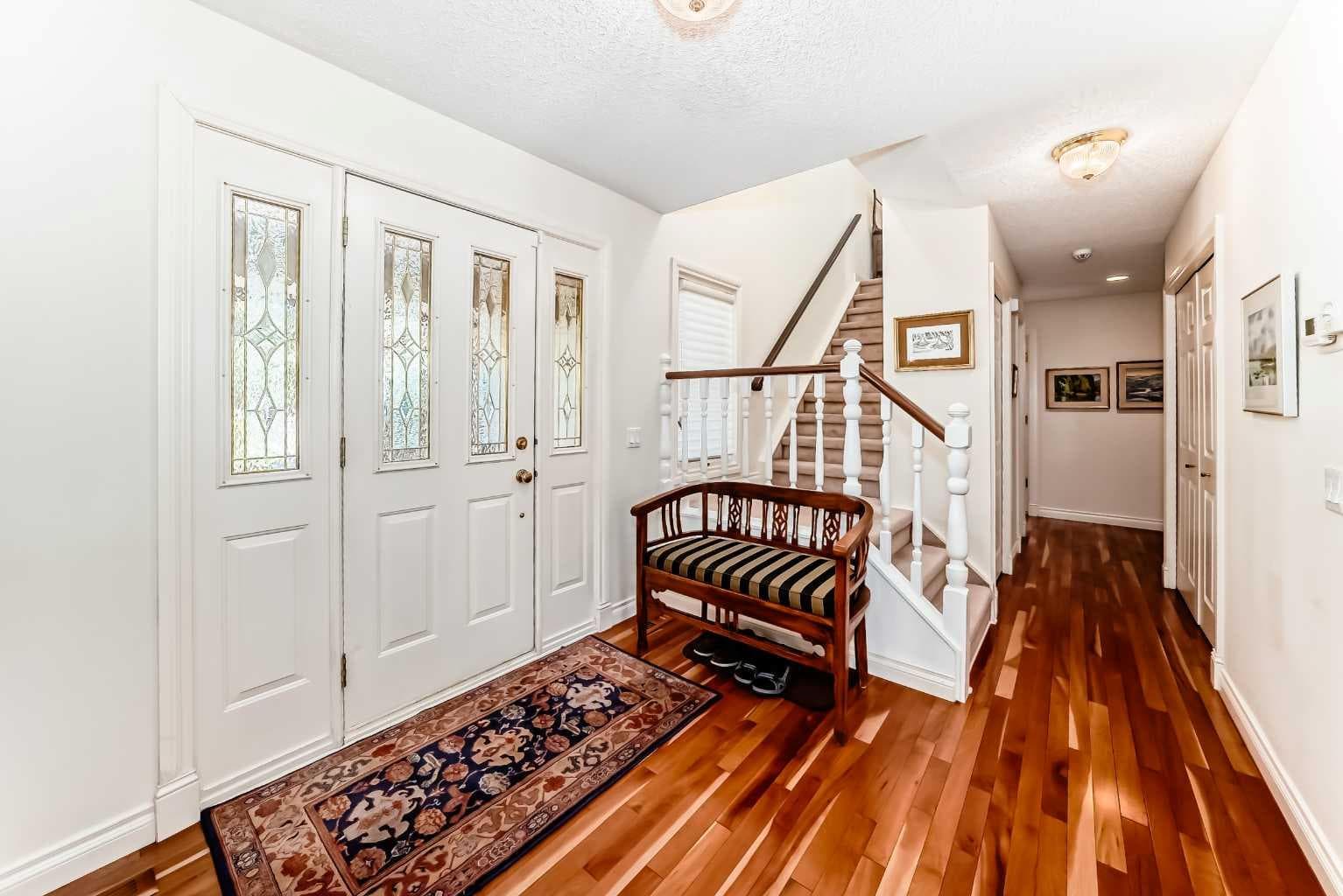 123 Varsity Estates Grove NW — photo 4
