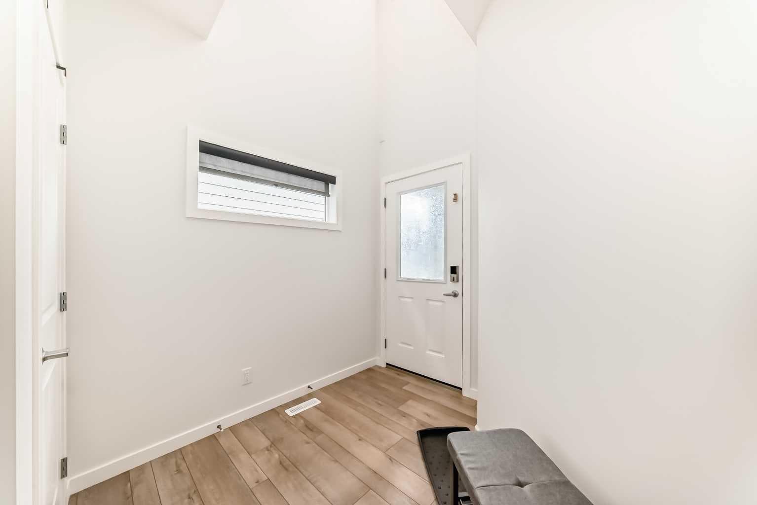 164 Magnolia Terrace SE — photo 2