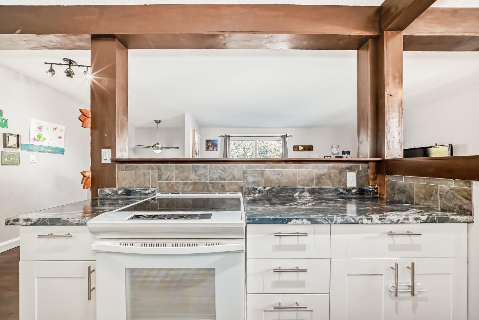 724D Raynard Crescent SE — photo 5