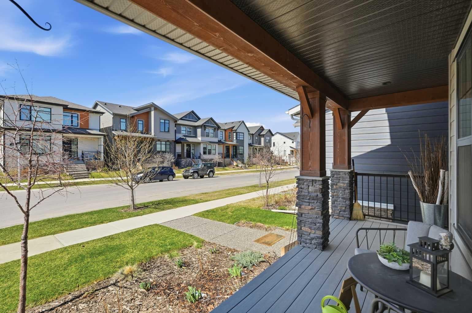 120 Treeline Manor SW — photo 4