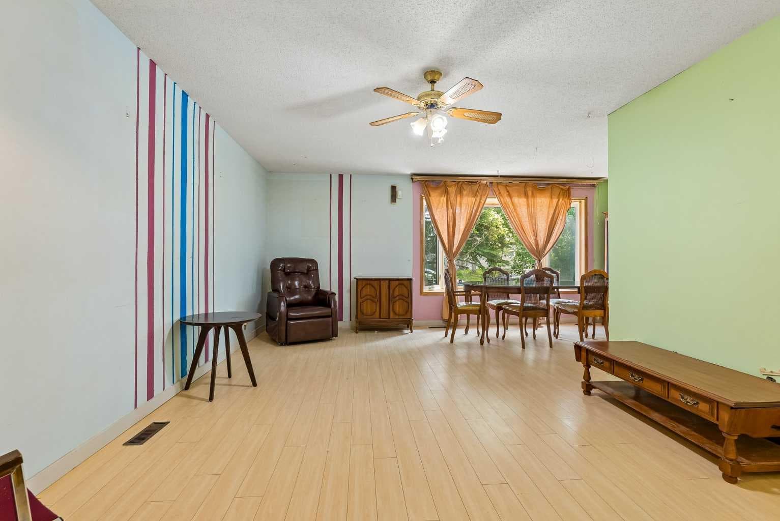 189 Whitaker Close NE — photo 4