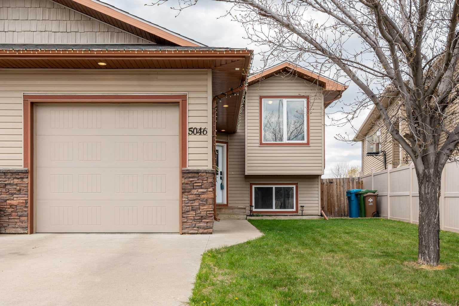 Semi Detached (Half Duplex) in NONE