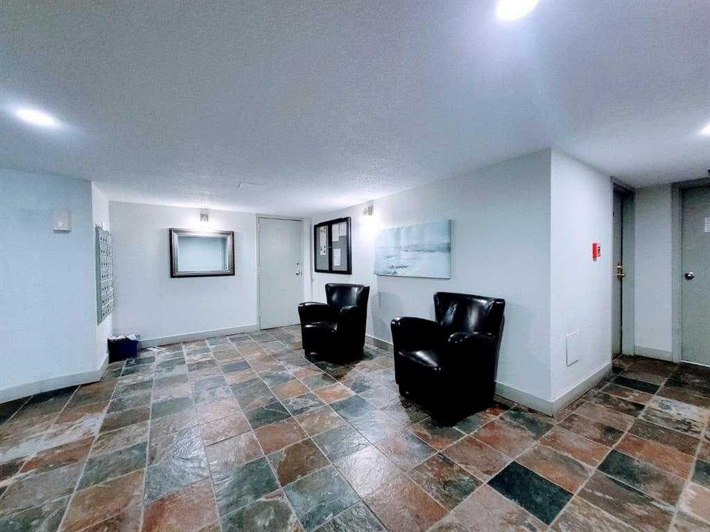 606, 1320 12 Avenue SW — photo 5