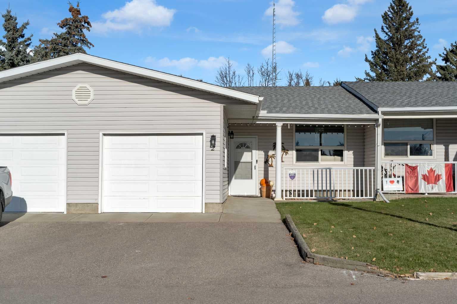 2, 717 Centre Street — photo 1