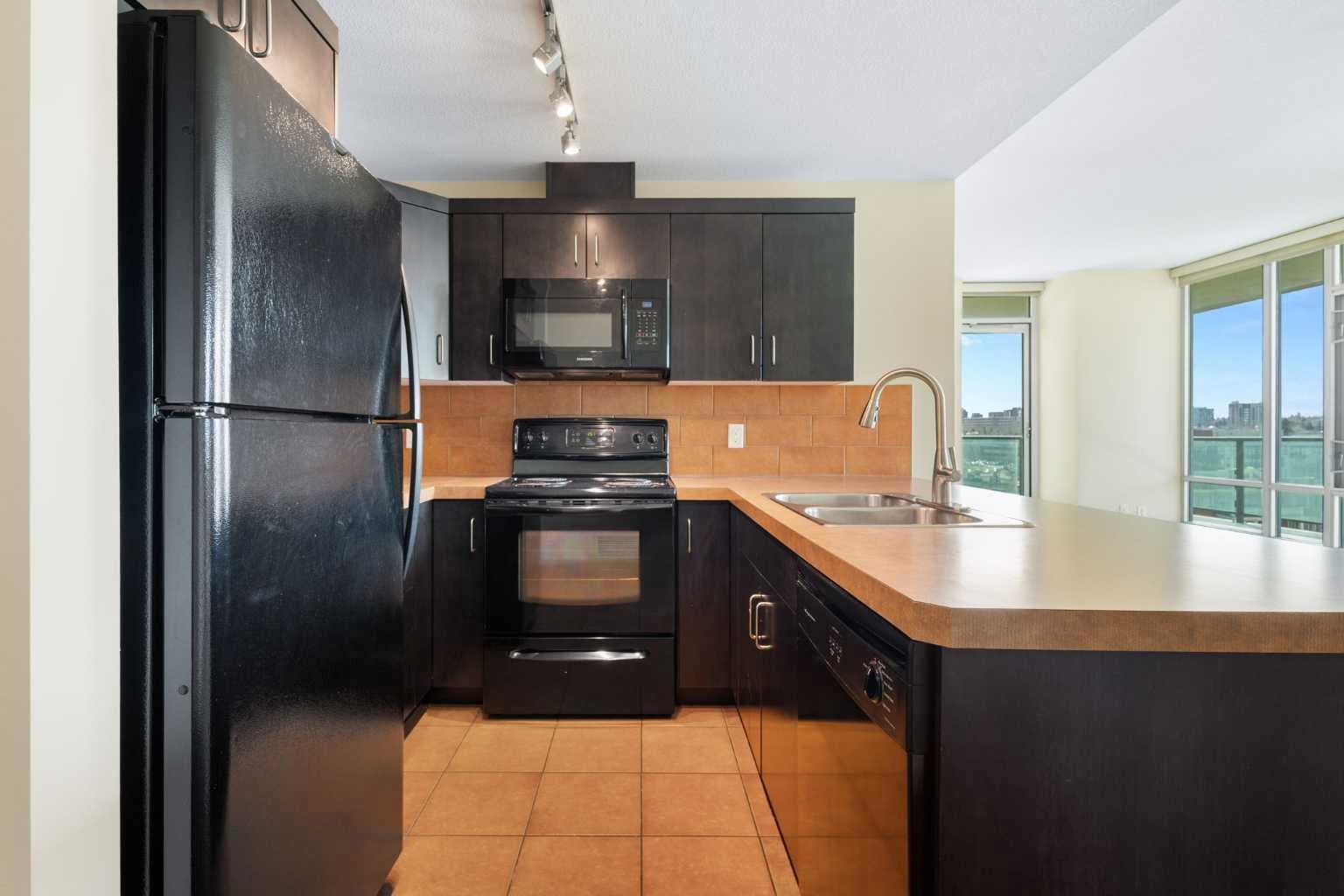 610, 1410 1 Street SE — photo 5