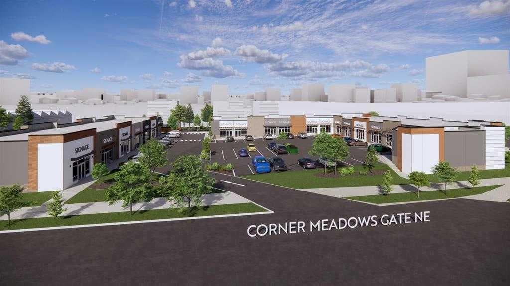 205, 110 Corner Meadows Manor NE — photo 2
