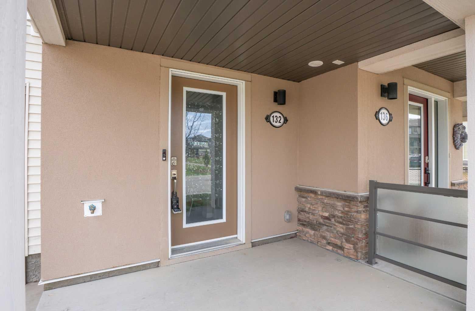 132 Windford Grove SW — photo 3