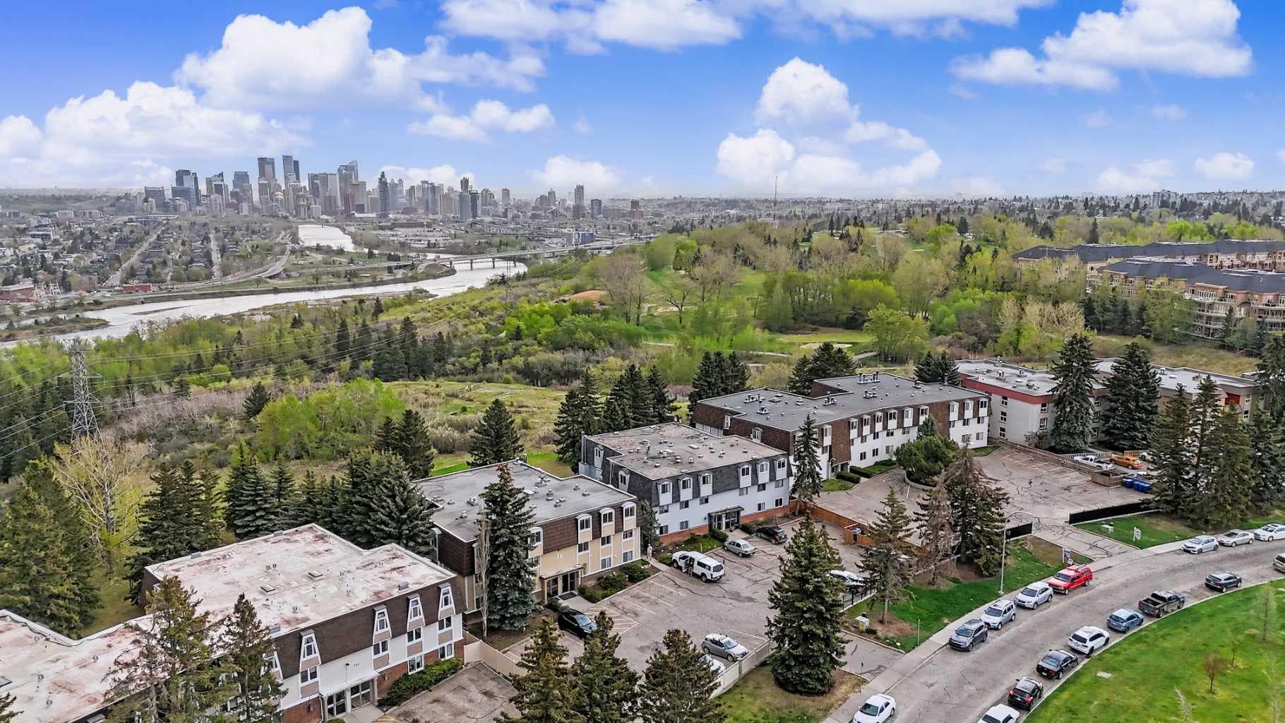 301, 508 Cedar Crescent SW — photo 3