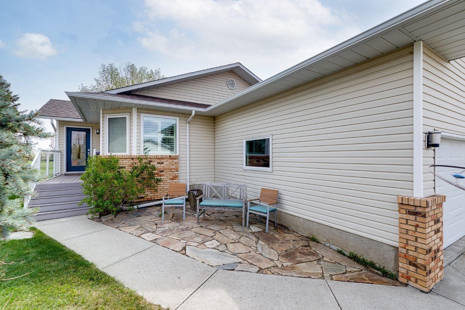 512 Woodside Drive NW — photo 5