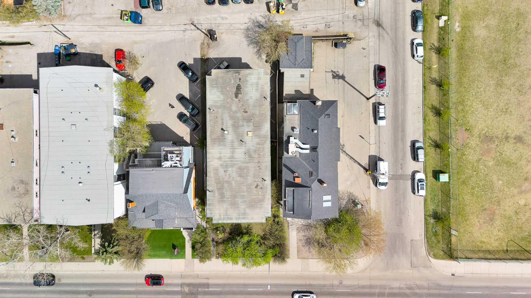 1850 14 Street SW — photo 3
