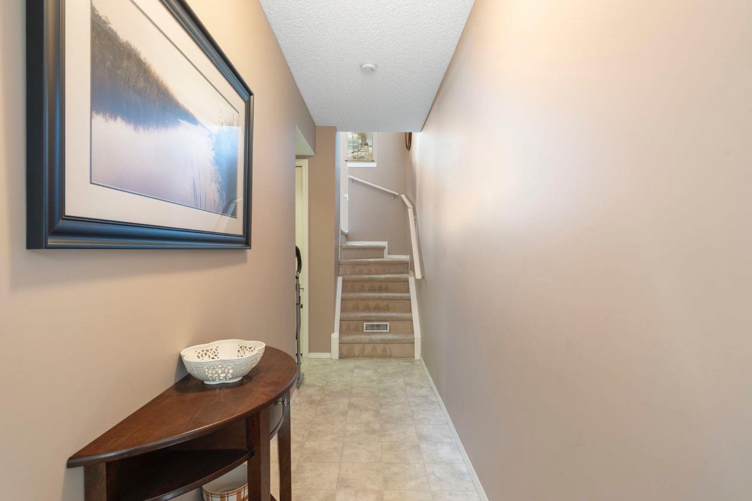 122 Bridlewood Lane SW — photo 3