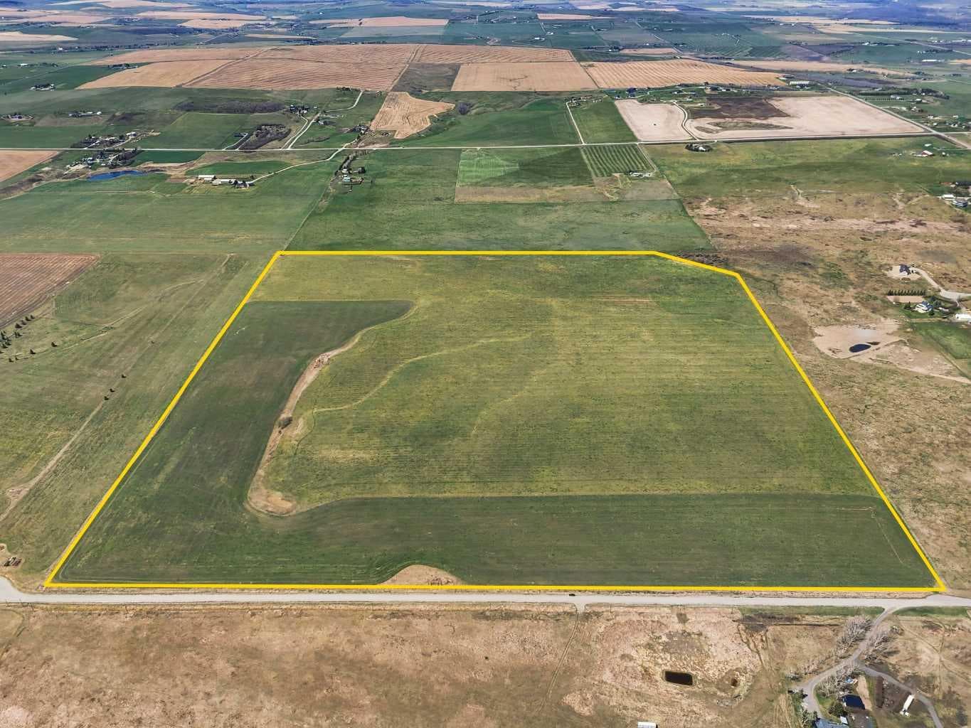 SE - 12- 20 - 1 W5 160 ACRES — photo 4