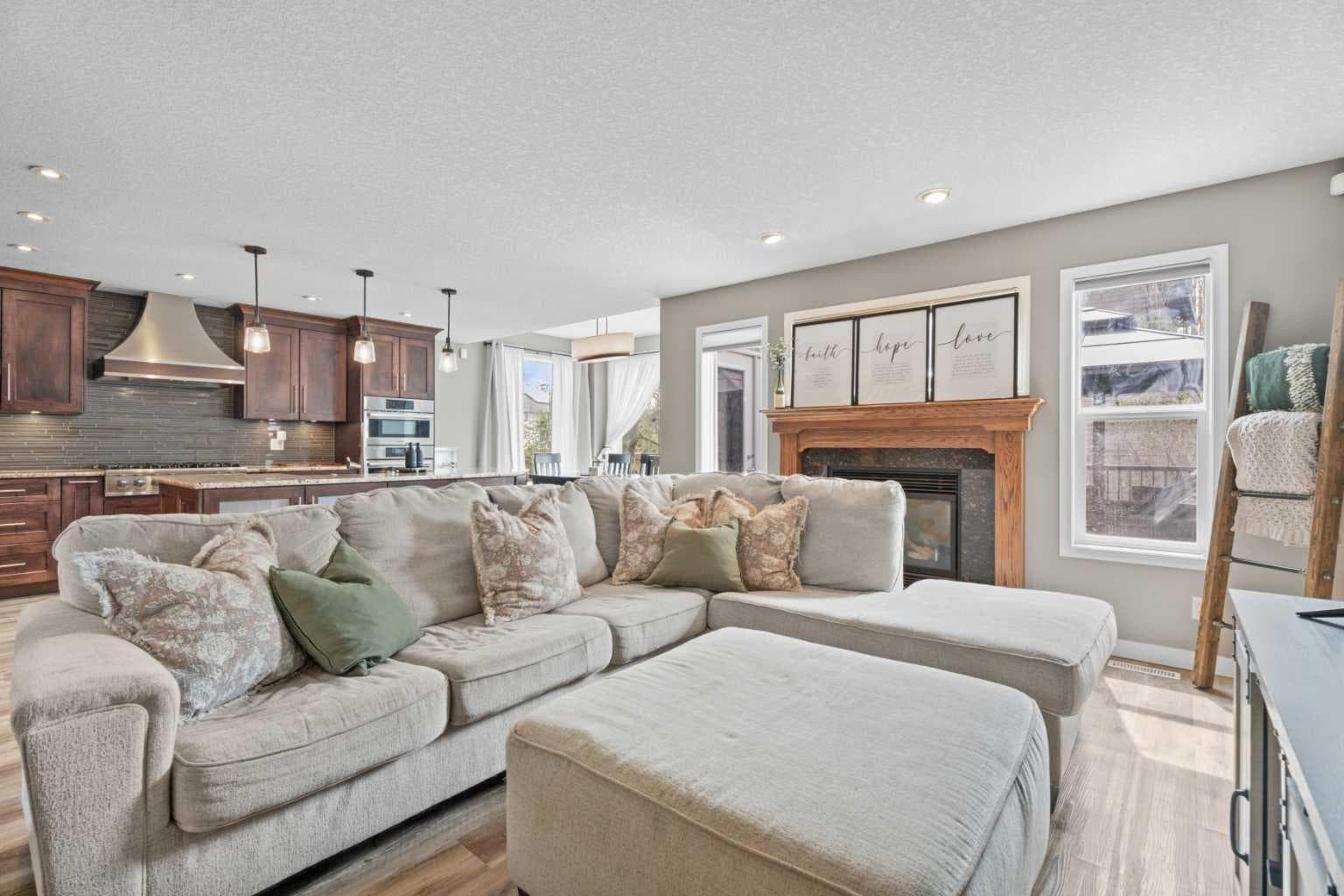 31 Brightondale Close SE — photo 1