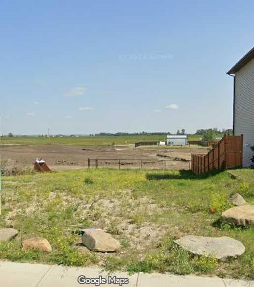 812 Lakewood Circle — photo 1