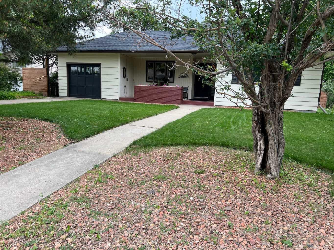 302 Prospect Drive SW — photo 1