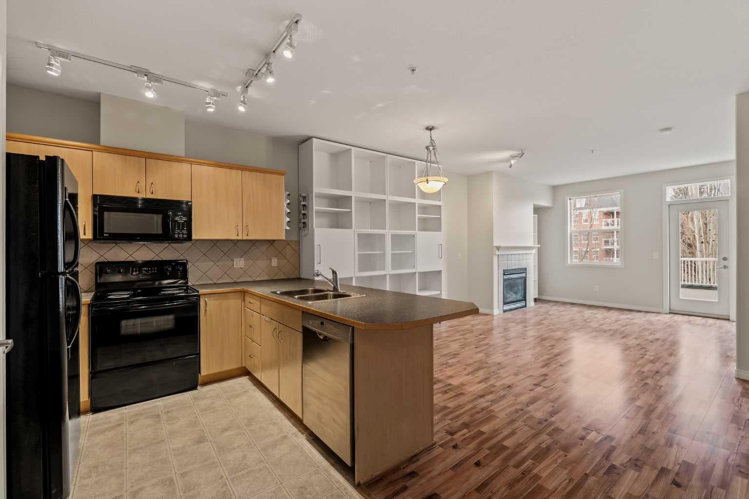 206, 3651 Marda Link SW — photo 4
