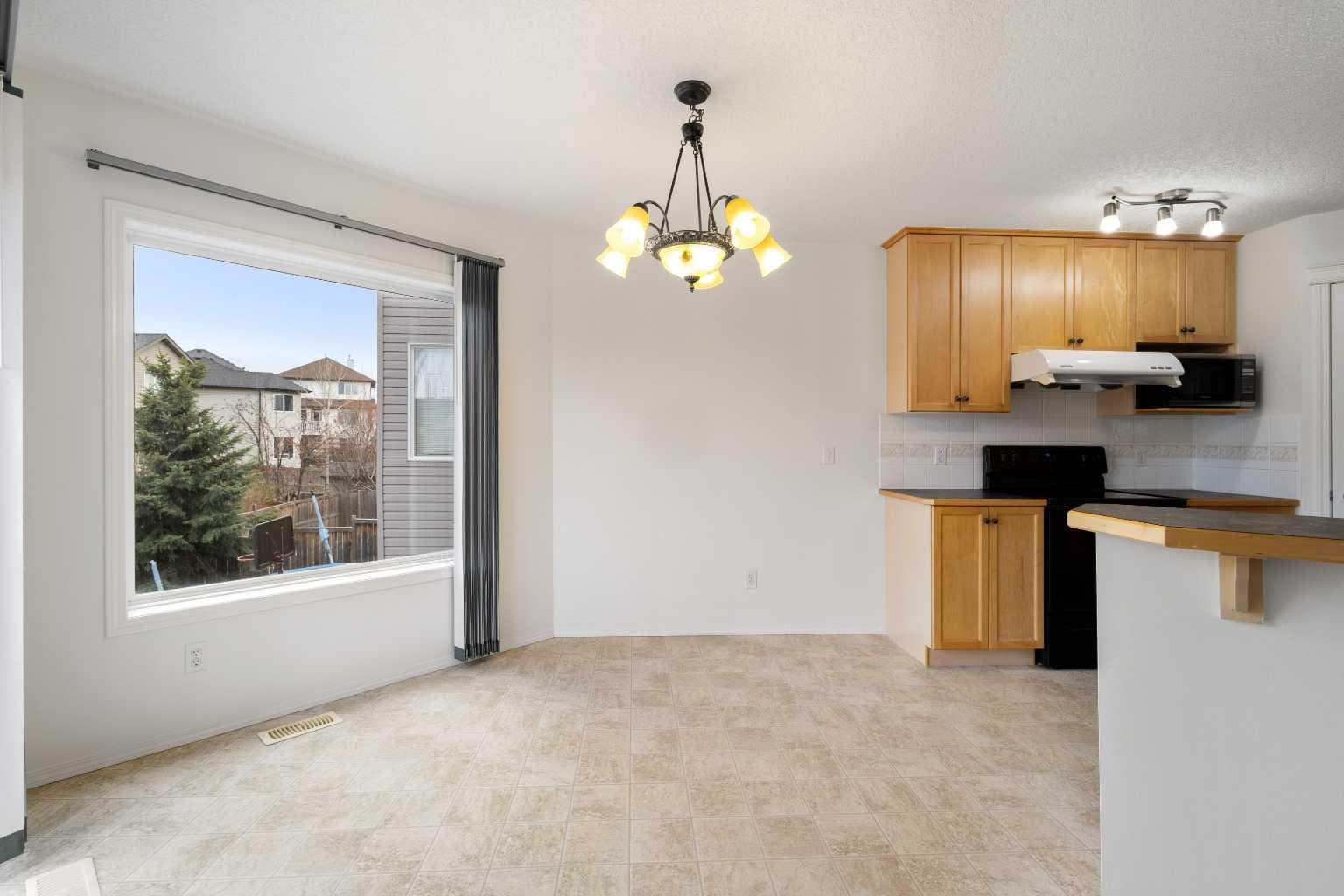 112 Everridge Drive SW — photo 2