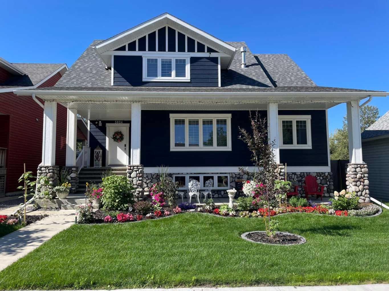5024 45 Street — photo 1