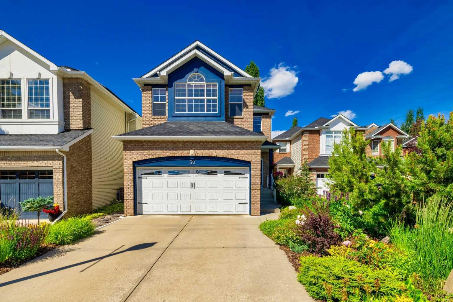 30 Discovery Ridge Gardens SW — photo 4