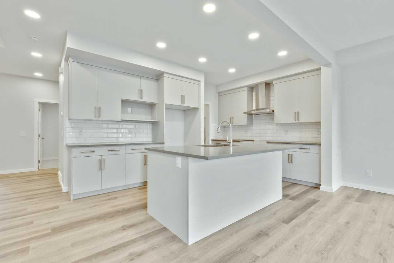 400 Heartwood Grove SE — photo 2