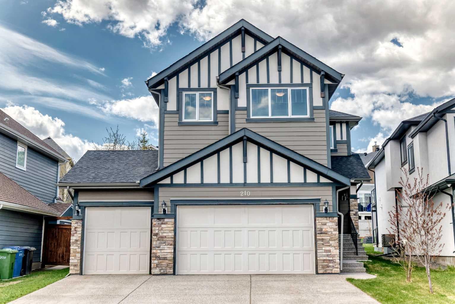 210 Stonemere Green — photo 1