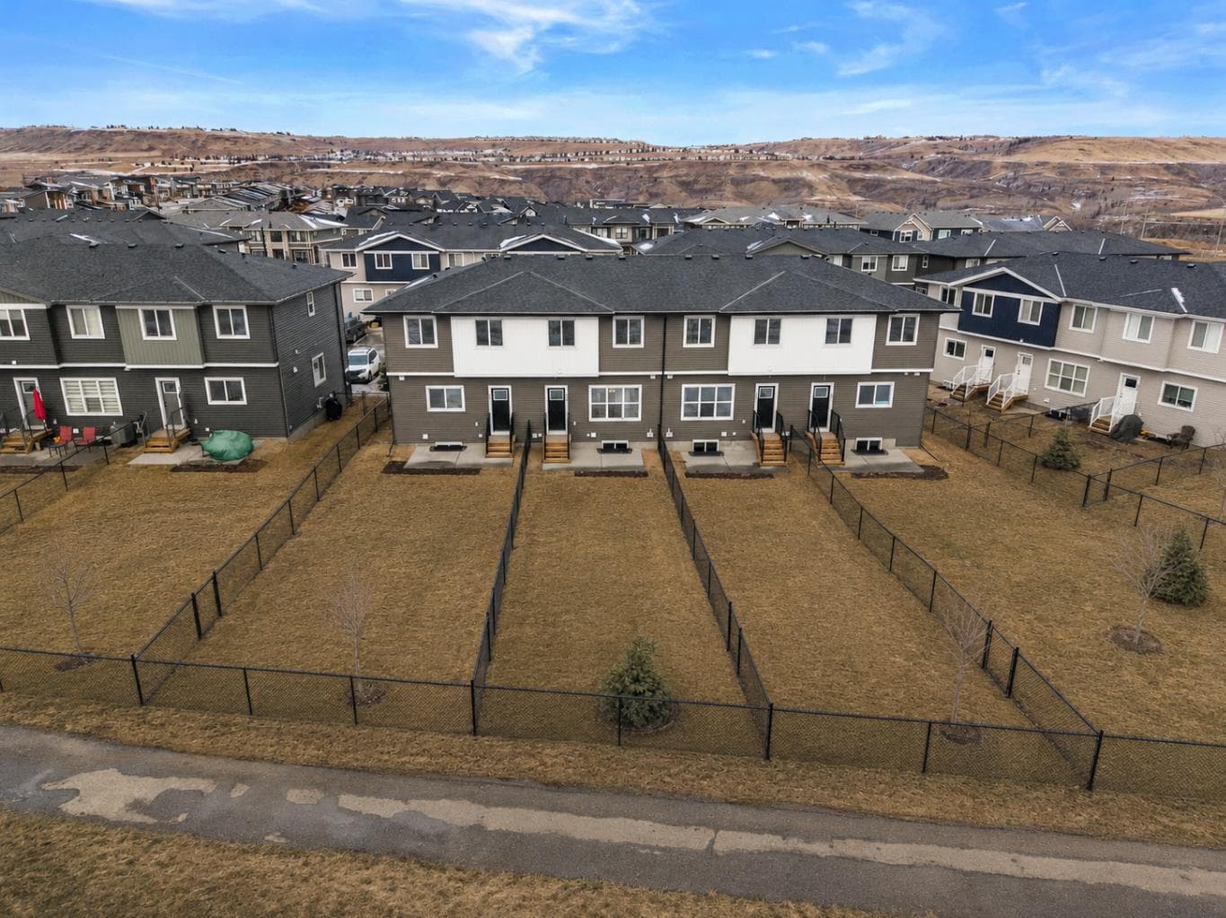 Row/Townhouse in River Heights